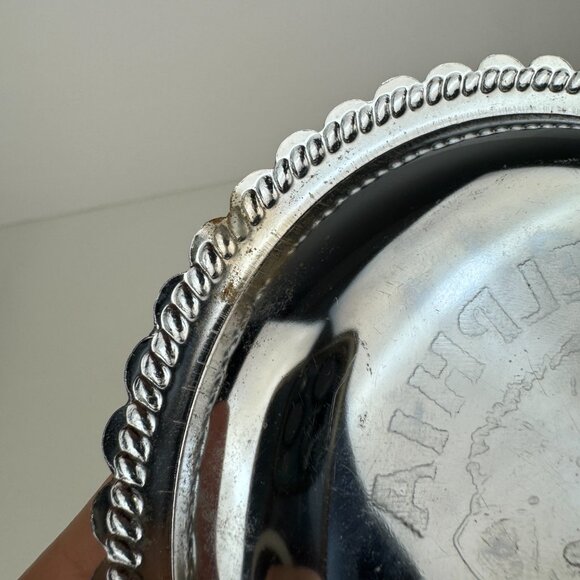 Vtg Small Round Silver Metal Philadelphia Zoo America's First Lion Etched Dish - Picture 12 of 15